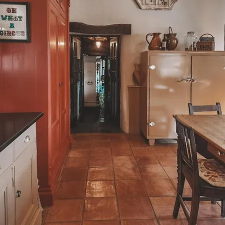 Stunning District Farmhouse * Underbarrow